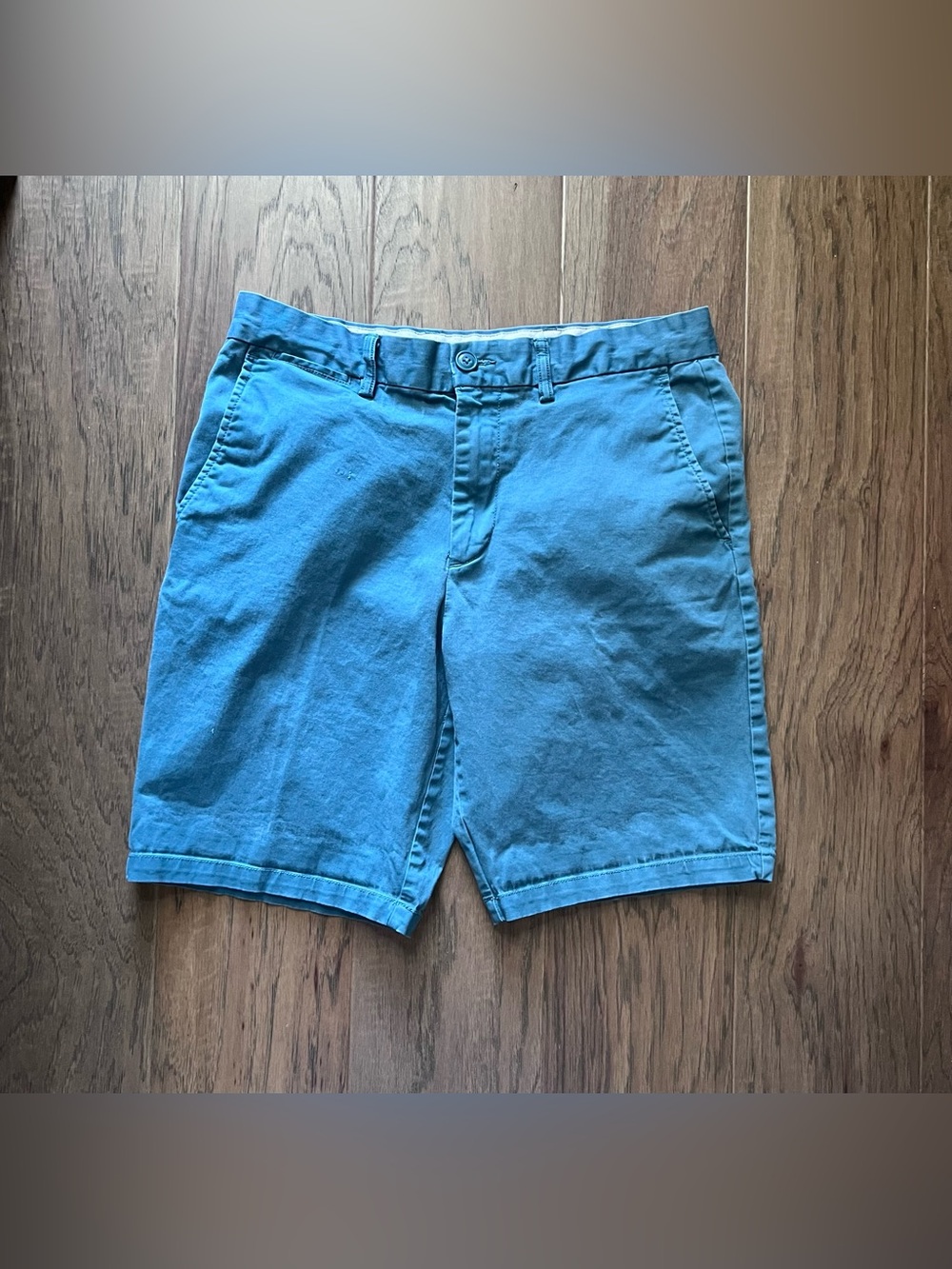 Old Navy Mens 32 Ultimate Slim Blue Cotton Chino Shorts Flat Front Slash Pocket